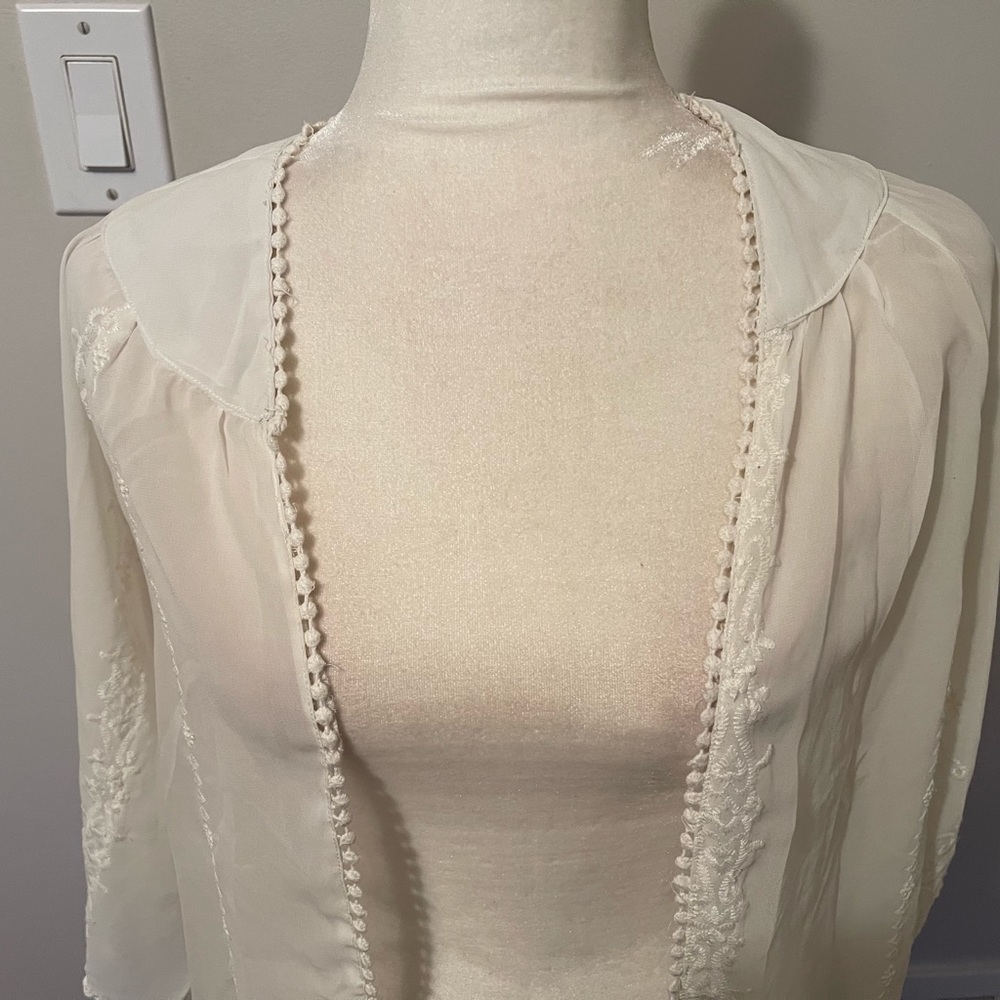 Fun & Flirt Voile Lace Cream Kimono - Picture 4 of 4